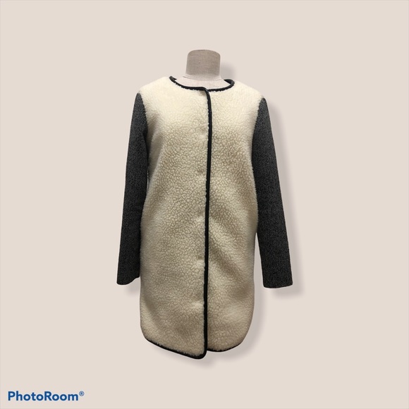 Forever 21 Sherpa Jacket - Picture 1 of 5